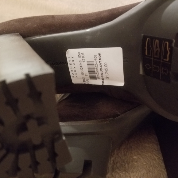 Gianvito Rossi Camoscio Brown Suede Front Zip Boot - Picture 5 of 7